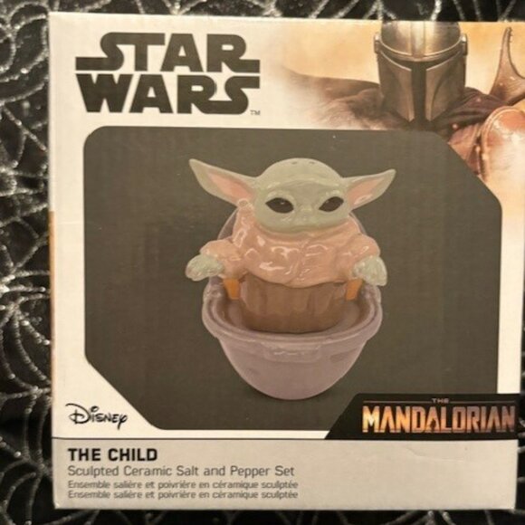 NWT Star Wars The Mandalorian The Child Salt and Pepper Shaker Set - Picture 1 of 6